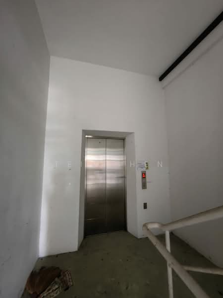 Shop for Sale in Bandar Seri Alam (Masai) - Teik Shen - Corridor - PropertyGuru.com.my