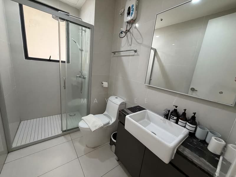 Condominium for Sale at Bay Point @ Country Garden Danga Bay - May Lee - Bathroom - PropertyGuru.com.my