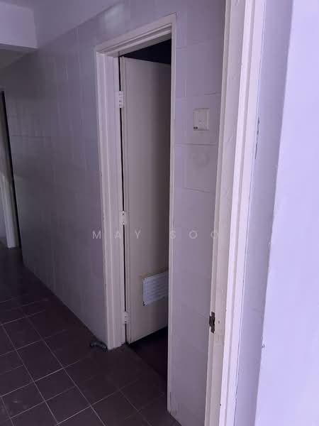 Shop for Rent in Bukit Jelutong (Shah Alam) - May Soo - Interior - PropertyGuru.com.my
