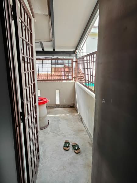 Terraced House for Sale in Bandar Puteri Puchong (Puchong) - Michelle Tai - Balcony - PropertyGuru.com.my