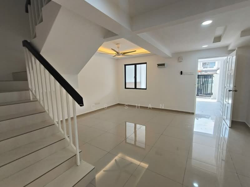 Rumah Teres 2 Tingkat untuk Dijual di Bandar Menjalara (Kuala Lumpur) - CCS Shan - Living Room - PropertyGuru.com.my