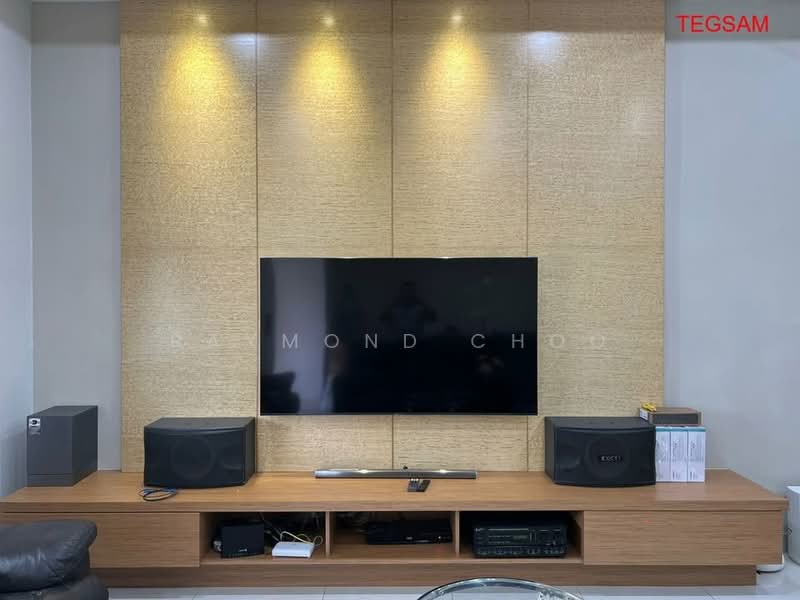 2-storey Terraced House for Rent in Shah Alam (Selangor) - Raymond Choo - Living Room - PropertyGuru.com.my