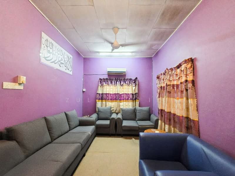 Bungalow for Sale in Sungai Buloh (Selangor) - Zul Syafiq - Living Room - PropertyGuru.com.my