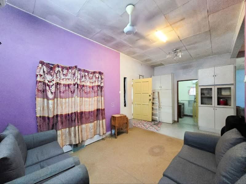 Bungalow for Sale in Sungai Buloh (Selangor) - Zul Syafiq - Living Room - PropertyGuru.com.my