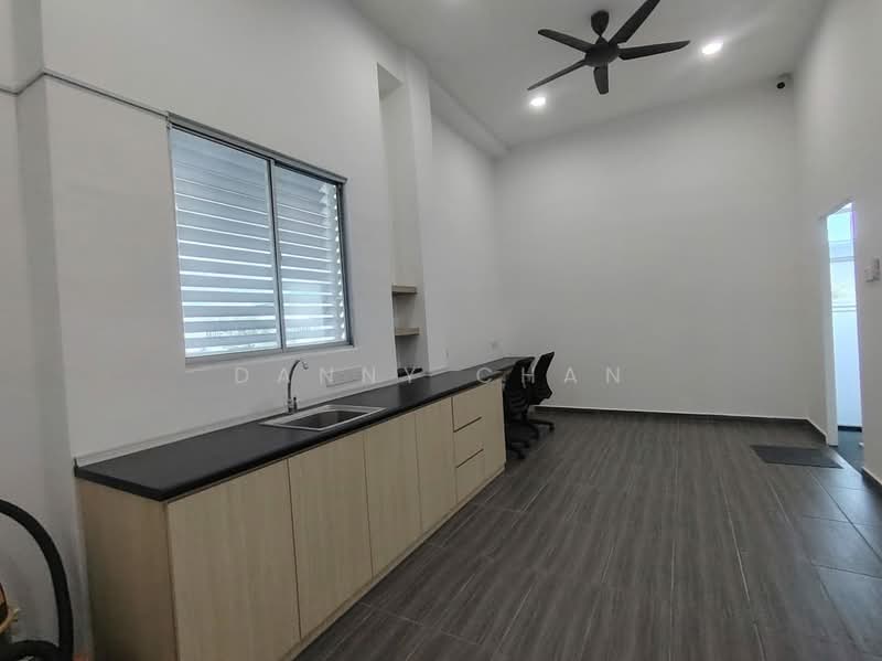 Semi-D Factory for Sale in Taman Perindustrian Kapar Bestari (Kapar) - Danny Chan - Interior - PropertyGuru.com.my
