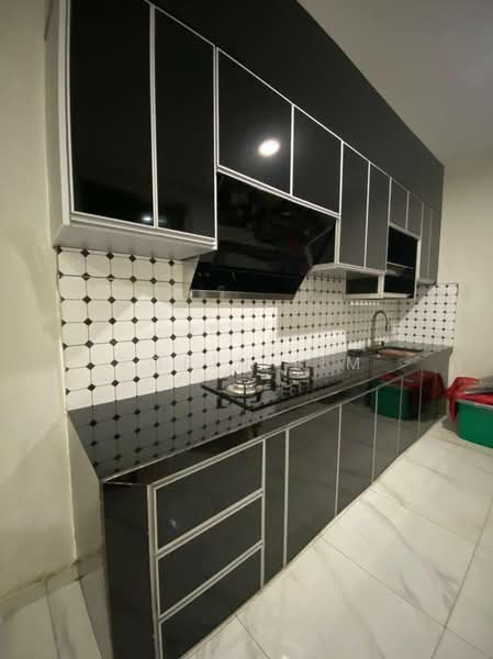 Semi-Detached House for Sale in Bandar Seri Alam (Masai) - Robin Lim - Kitchen - PropertyGuru.com.my