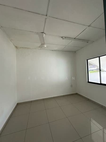 1-storey Terraced House for Sale in Taman Pasir Putih (Pasir Gudang) - Kent Tan - Interior - PropertyGuru.com.my