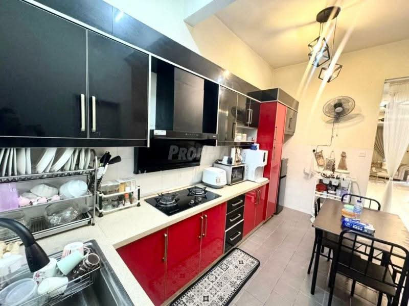 Terraced House for Sale in Klang (Selangor) - Muin Mn - Kitchen - PropertyGuru.com.my
