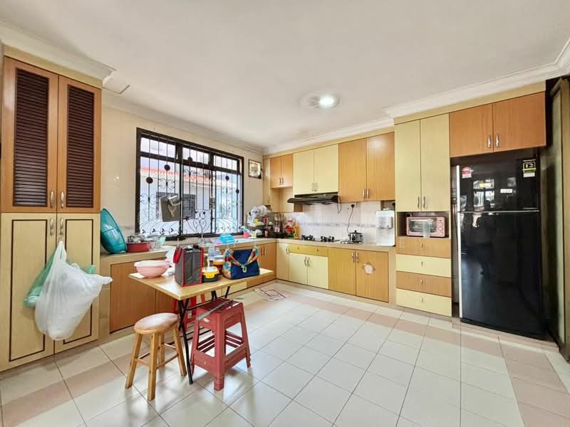 Rumah Teres 2 Tingkat untuk Dijual di Taman Desa Tebrau (Tebrau) - Michelle He - Kitchen - PropertyGuru.com.my