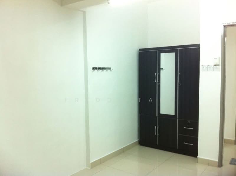 Untuk Disewa - Ara Green
