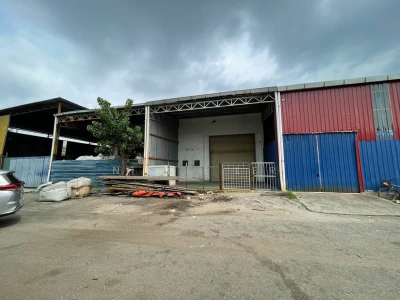 Factory for Sale in Shah Alam (Selangor) - Nicole Ler - rear view - PropertyGuru.com.my