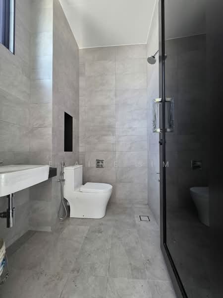 Rumah Berkembar untuk Dijual di Kulai (Johor) - Elaine Sim - Bathroom - PropertyGuru.com.my