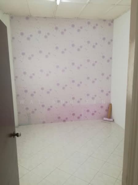 Apartment for Sale at Putra Indah Condominium - Wai Ann Teng - Interior - PropertyGuru.com.my