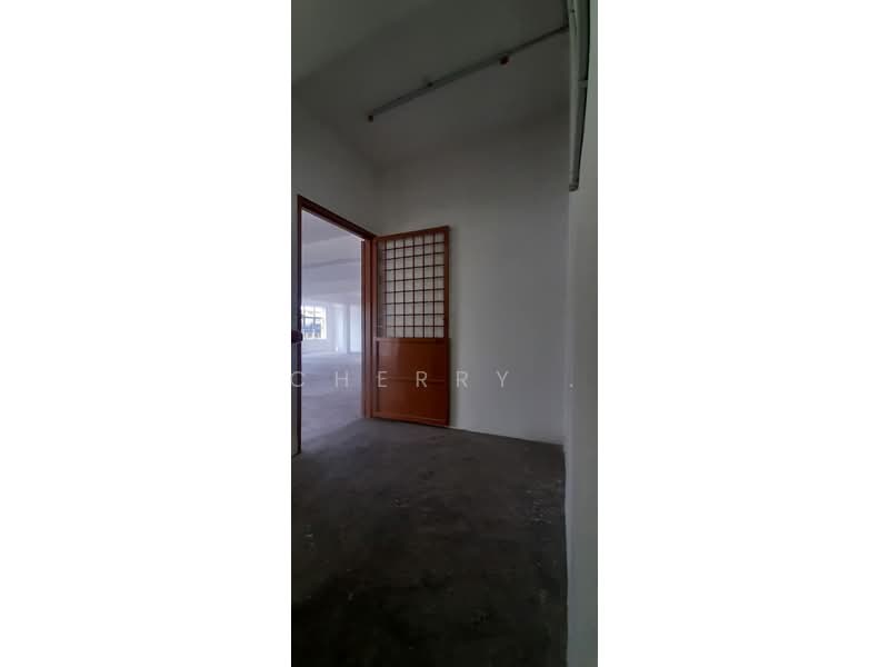 Shop / Office for Rent in Taman Merdeka Jaya (Batu Berendam) - Cherry . - Interior - PropertyGuru.com.my