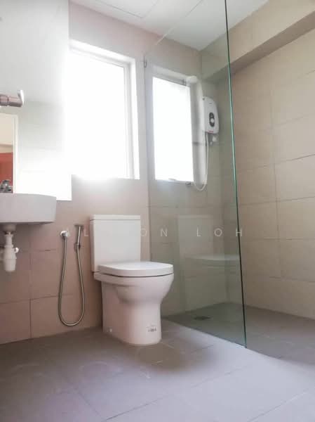 Condominium for Rent at 1 Persiaran Gurney - Alston Loh - Bathroom - PropertyGuru.com.my