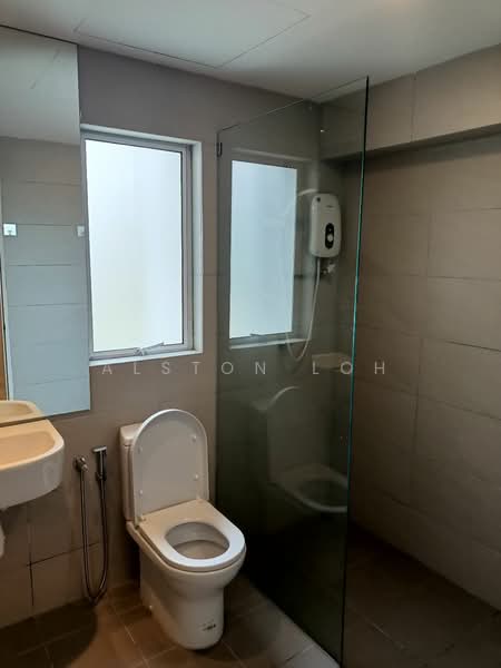 Condominium for Rent at 1 Persiaran Gurney - Alston Loh - Bathroom - PropertyGuru.com.my