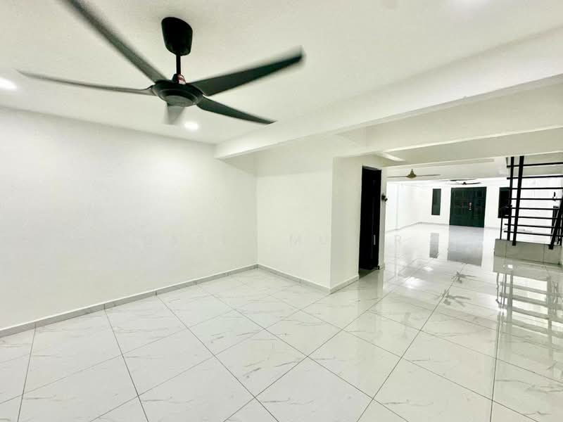 2-storey Terraced House for Sale in Klang (Selangor) - Basri Munir - Living Room - PropertyGuru.com.my