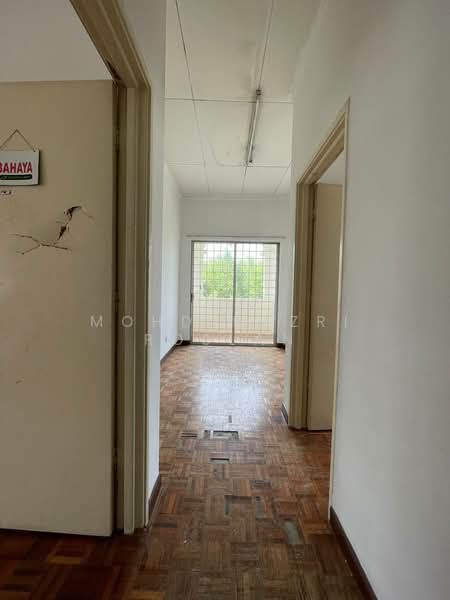2-storey Terraced House for Sale in Putra Heights (Subang Jaya) - Mohd Nazri Roslan - Corridor - PropertyGuru.com.my