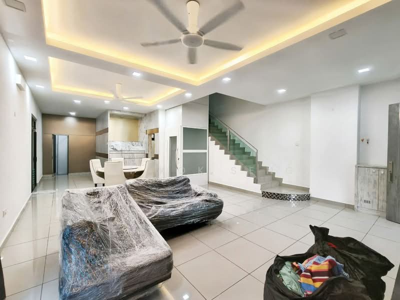 Cluster House for Sale in Skudai (Johor) - Lai Kok Seng - Living Room - PropertyGuru.com.my