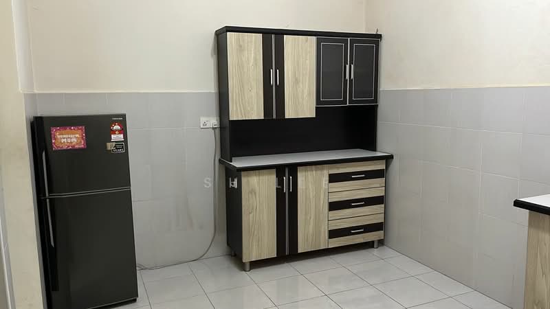 Condominium for Rent at Kelisa Residence - SH Lee - Kitchen - PropertyGuru.com.my