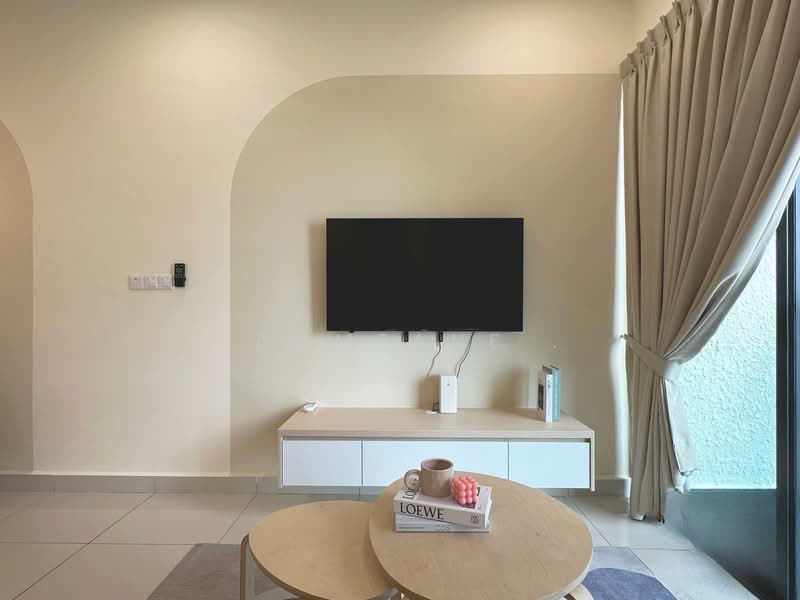 Service Residence for Sale at Summer Suites - Residensi Bukit Meldrum - Sammeane . - Living Room - PropertyGuru.com.my