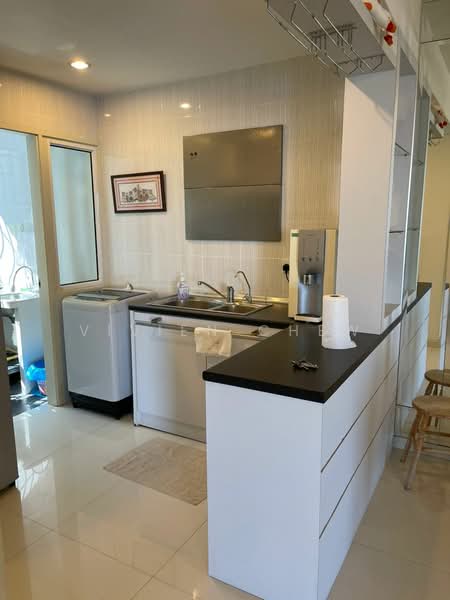 Condominium for Sale at Marina Bay Condominium - Vivien Chew - Kitchen - PropertyGuru.com.my