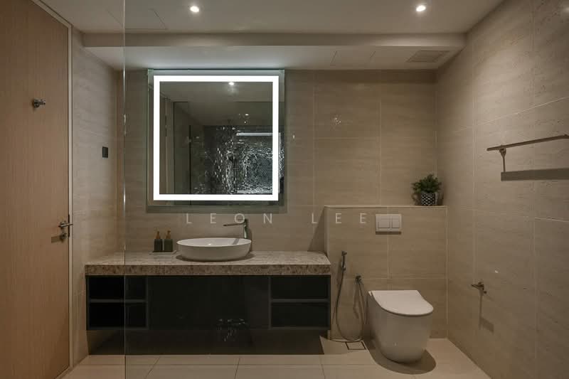 Service Residence for Sale at Star Residences Two - Leon Lee - Bathroom - PropertyGuru.com.my