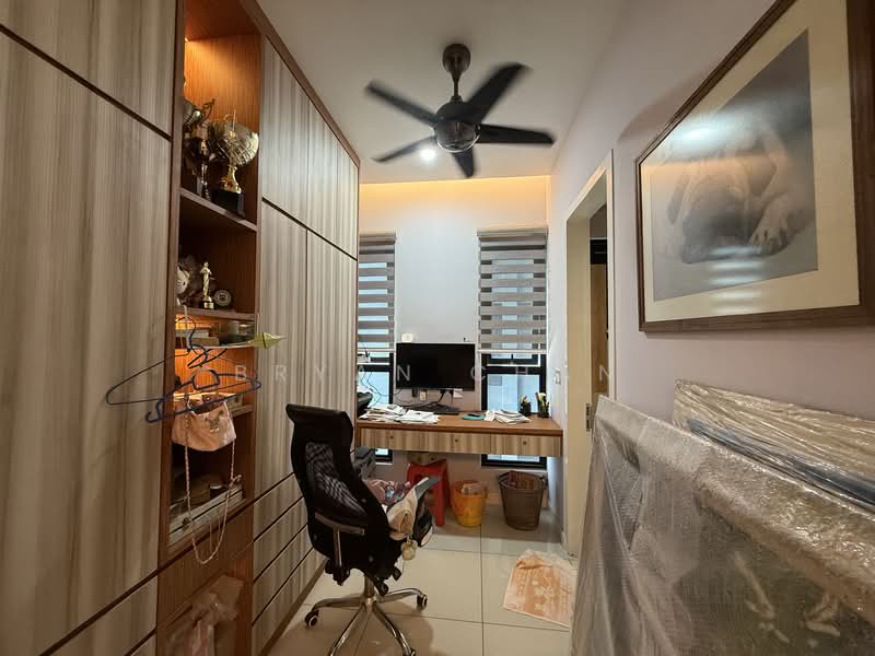 Kediaman Servis untuk Dijual di Le Pavillion - Bryan Chan - PropertyGuru.com.my