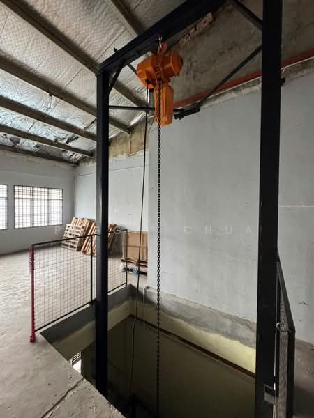 Warehouse for Sale in Kawasan Perindustrian Pandan (Tebrau) - Peggie Chua - PropertyGuru.com.my