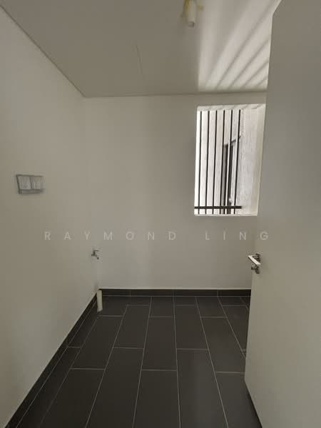 Service Residence for Sale at Jendela Residences - Raymond Ling - Interior - PropertyGuru.com.my