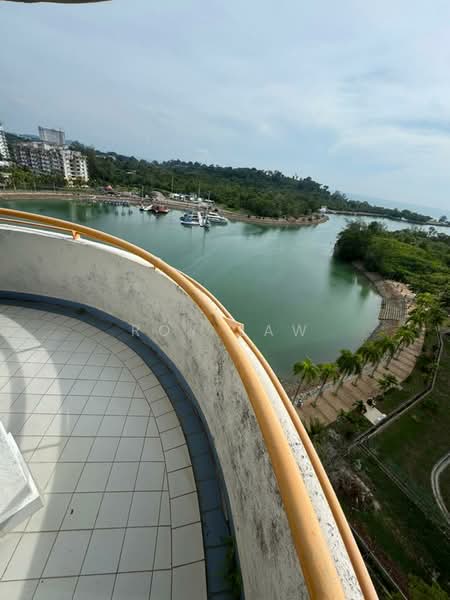 Kondominium untuk Disewa di Bay View Villas - Roy Law - Balcony - PropertyGuru.com.my