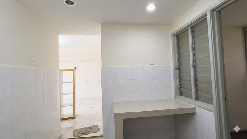 Apartment for Rent at Vista Prima - Amanda Lock - Kitchen - PropertyGuru.com.my