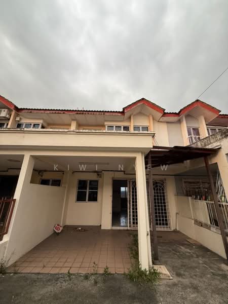 2-storey Terraced House for Sale in Bandar Puchong Utama (Puchong) - Kiwi Nyew - Exterior - PropertyGuru.com.my