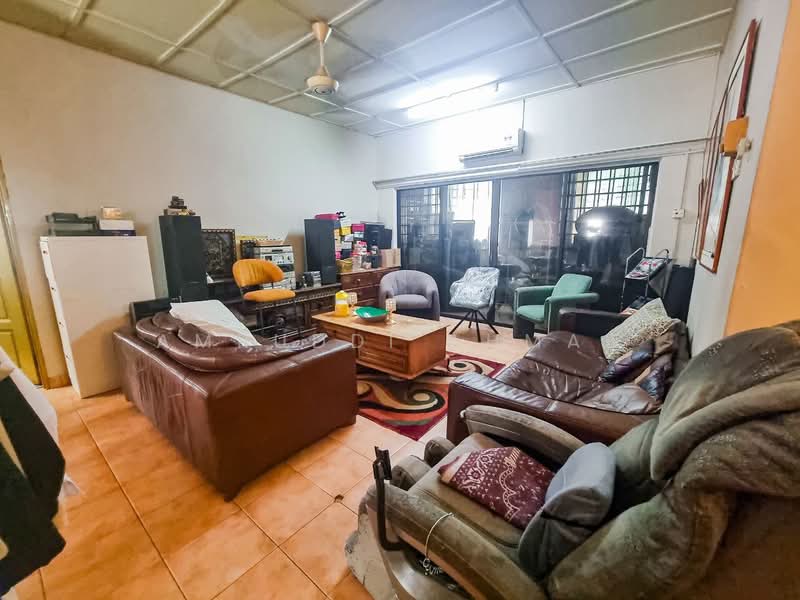 Rumah Banglo untuk Dijual di Sungai Penchala (Kuala Lumpur) - Amruddi Ahmad - Living Room - PropertyGuru.com.my