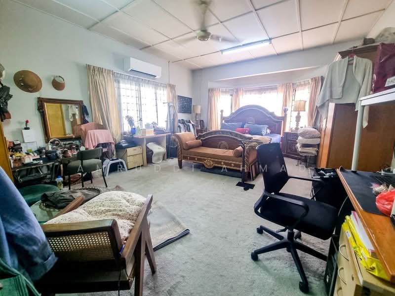 Rumah Banglo untuk Dijual di Sungai Penchala (Kuala Lumpur) - Amruddi Ahmad - Master Bedroom - PropertyGuru.com.my