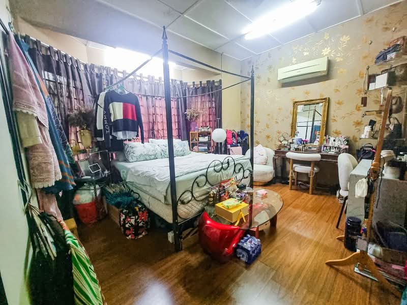 Rumah Banglo untuk Dijual di Sungai Penchala (Kuala Lumpur) - Amruddi Ahmad - Bedroom - PropertyGuru.com.my