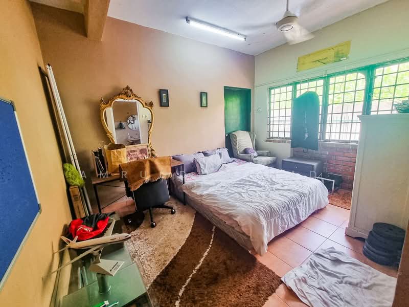 Rumah Banglo untuk Dijual di Sungai Penchala (Kuala Lumpur) - Amruddi Ahmad - Bedroom - PropertyGuru.com.my