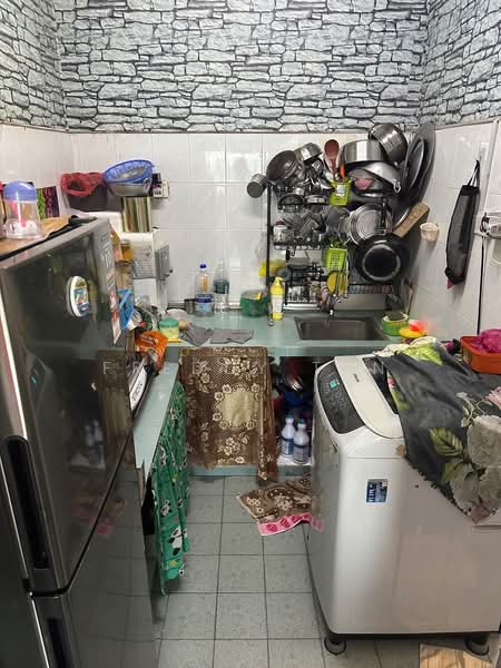 Rumah Flat untuk Dijual di Desa Mawar - Freddy Tan - Kitchen - PropertyGuru.com.my