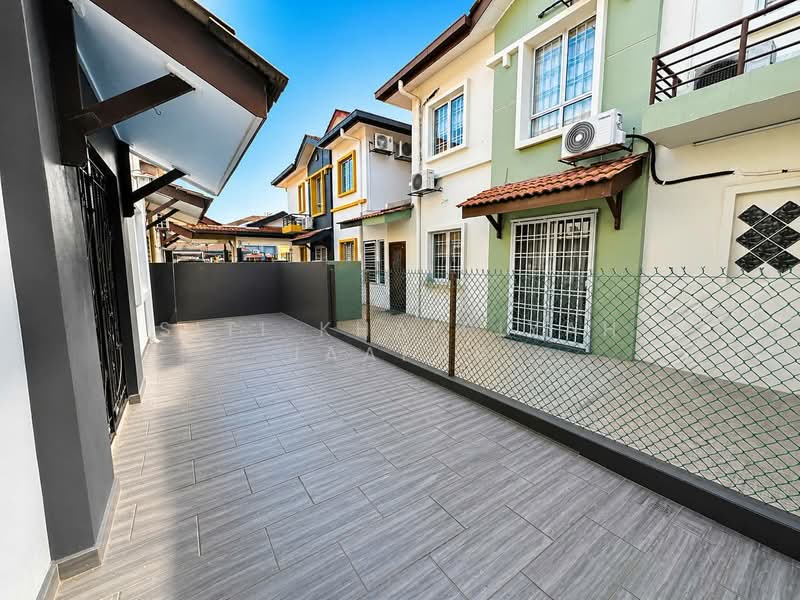 Rumah Berkembar untuk Dijual di Setia Alam (Selangor) - SITI KHAIRIYAH JAAFAR - PropertyGuru.com.my