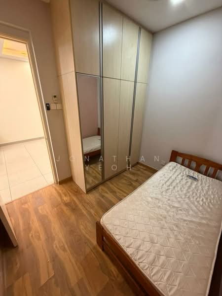 Servis Apartment untuk Disewa di Saville @ Melawati - Jonathan Yeoh - Bedroom - PropertyGuru.com.my