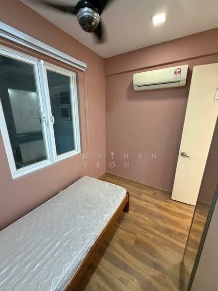 Servis Apartment untuk Disewa di Saville @ Melawati - Jonathan Yeoh - Bedroom - PropertyGuru.com.my