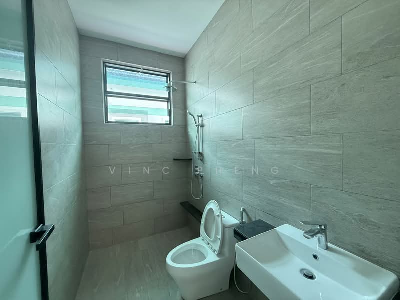 Rumah Berkembar untuk Dijual di Padang Temu (Melaka City) - Vinc Pheng - Bathroom - PropertyGuru.com.my