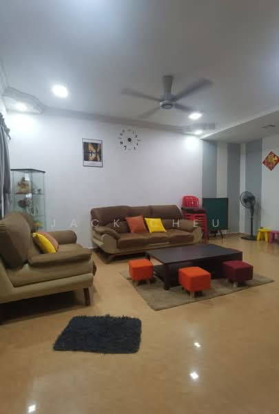 Rumah Teres 2 Tingkat untuk Dijual di Taman Setia Indah (Tebrau) - Jack Cheu - Living Room - PropertyGuru.com.my