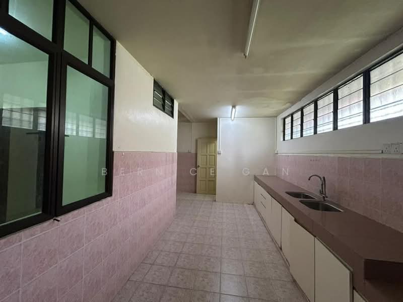 2-storey Terraced House for Sale in Taman Skudai Baru (Skudai) - Bernice Gan - Kitchen - PropertyGuru.com.my