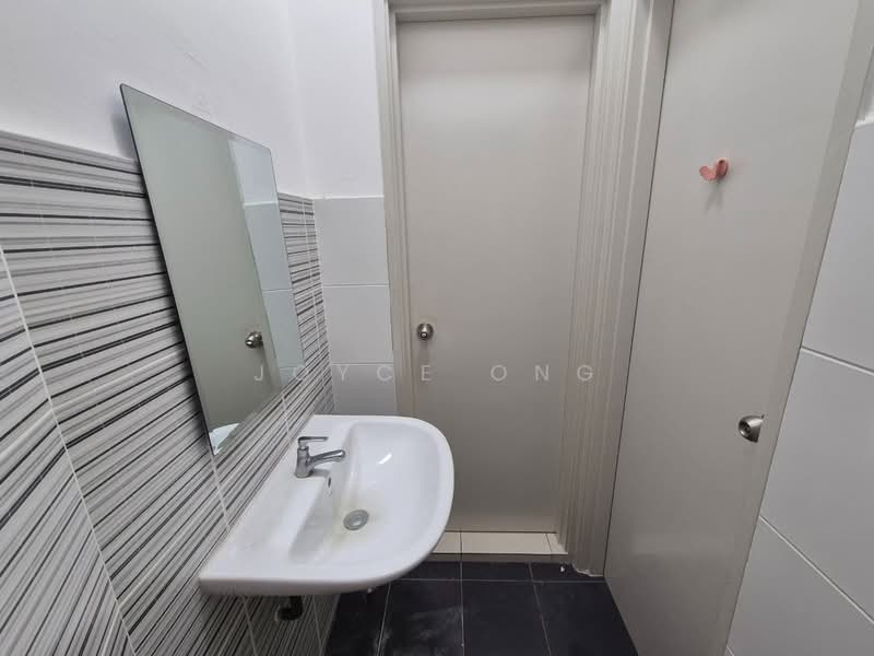 Rumah Teres 2 Tingkat untuk Dijual di Iskandar Puteri (Nusajaya) (Johor) - Joyce Ong - Bathroom - PropertyGuru.com.my