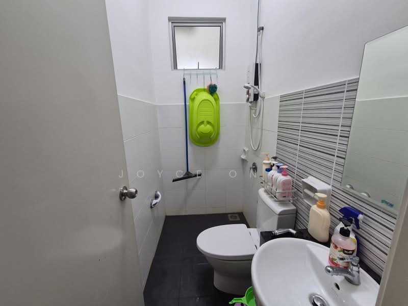 Rumah Teres 2 Tingkat untuk Dijual di Iskandar Puteri (Nusajaya) (Johor) - Joyce Ong - Bathroom - PropertyGuru.com.my
