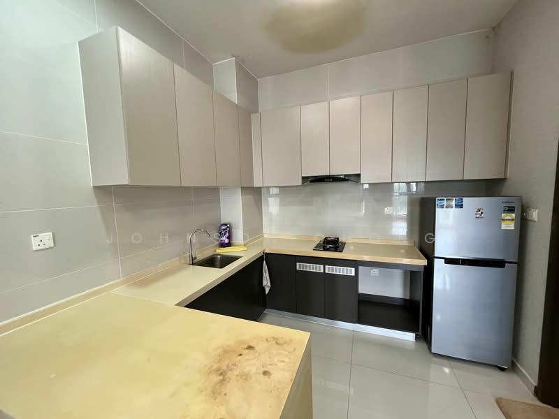 Condominium for Sale at Amberside @ Country Garden Danga Bay - Johnson Chong - Kitchen - PropertyGuru.com.my