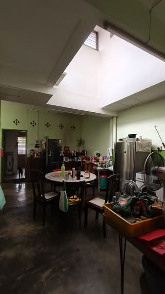 Rumah Teres 1 Tingkat untuk Dijual di Salak South (Kuala Lumpur) - Janice Gan - Kitchen - PropertyGuru.com.my