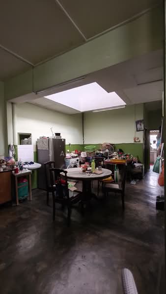 Rumah Teres 1 Tingkat untuk Dijual di Salak South (Kuala Lumpur) - Janice Gan - Kitchen - PropertyGuru.com.my