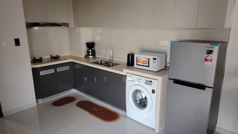 Condominium for Rent at Kings Bay @ Country Garden Danga Bay - Yit Sin - Kitchen - PropertyGuru.com.my